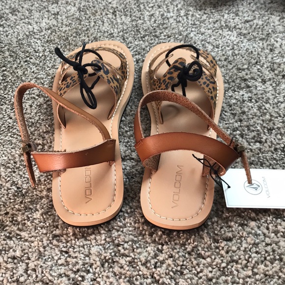 NWT! Volcom brand sandals leopard Sz:10 - Picture 3 of 5